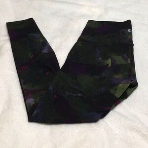 Lululemon Flower Motif